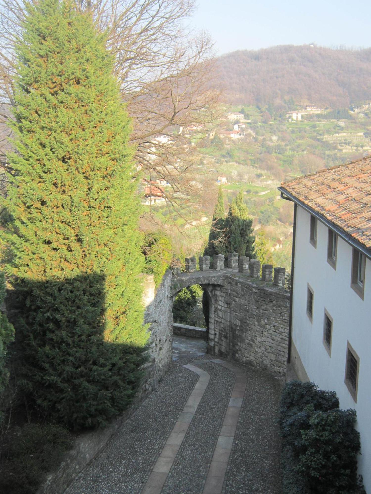Castello Degli Angeli Hotel Carobbio degli Angeli Room photo